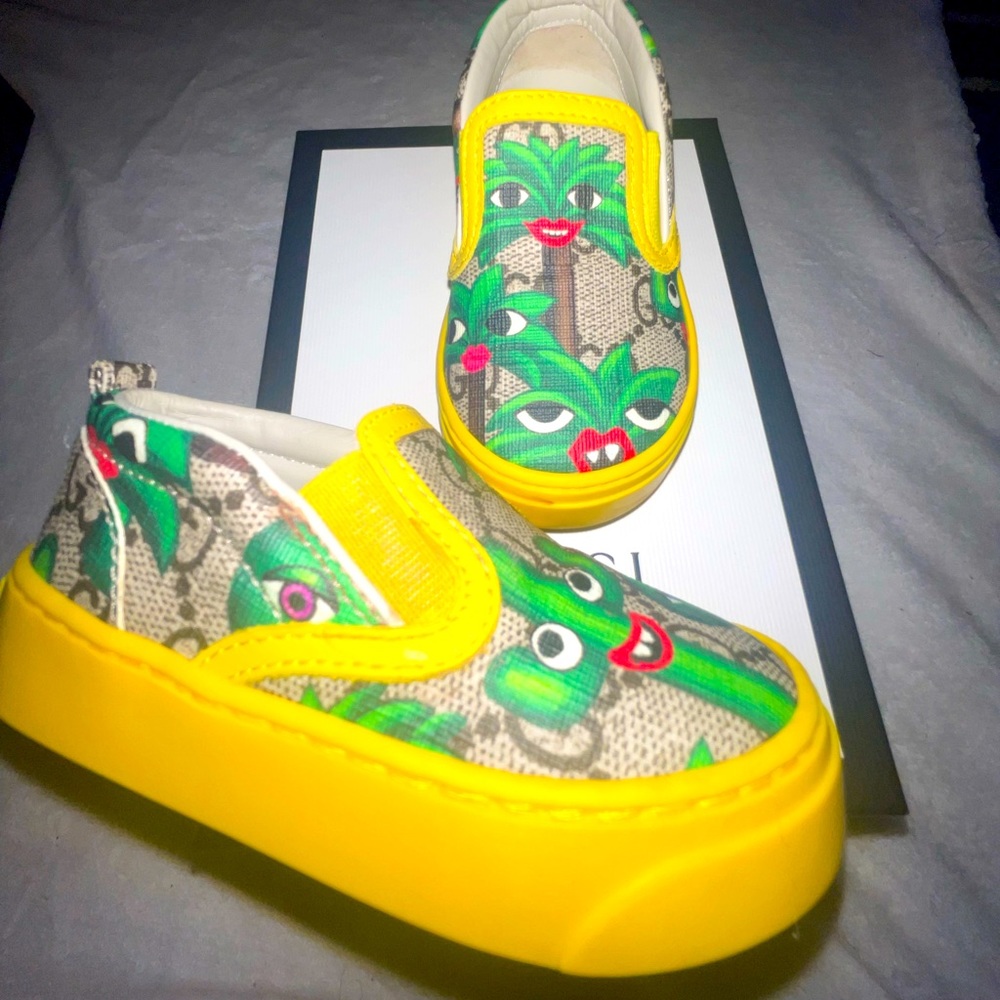 Gucci slide on